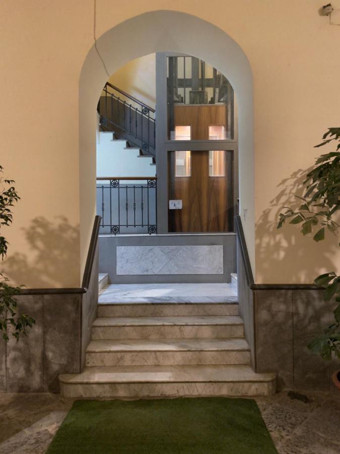 L' Altobasso Apt - Atypical Neapolitan House エクステリア 写真